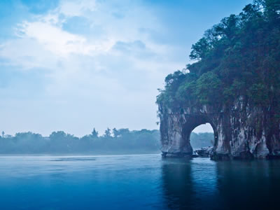 最让人心疼的伤感说说文字配图 微信最火伤感句子合集