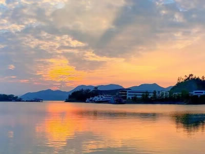 2019最新经典爱情说说配图 qq空间很流行的爱情语录